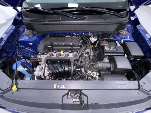 Used 2022 Hyundai Venue Limited image 14