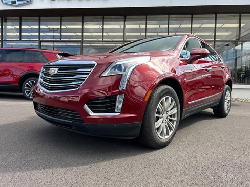 Used 2018 Cadillac XT5 Luxury w/ Driver Awareness Package image 7