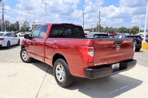 Used 2017 Nissan Titan S image 2