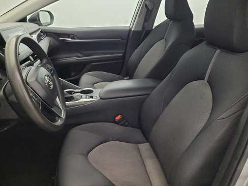 Used 2021 Toyota Camry LE image 17