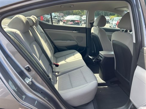 Used 2018 Hyundai Elantra SEL image 15