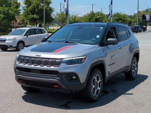 Used 2022 Jeep Compass Trailhawk w/ Trailhawk Elite Group image 7