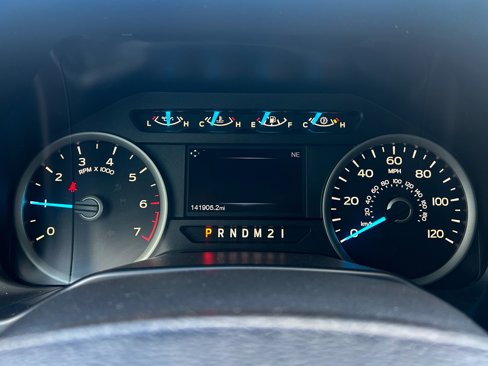 Used 2016 Ford F150 XLT w/ Equipment Group 302A Luxury image 12
