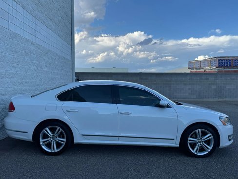 Used 2013 Volkswagen Passat TDI SEL Premium image 4