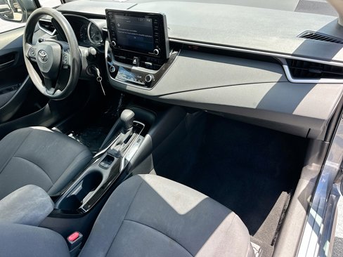 Used 2022 Toyota Corolla LE image 26
