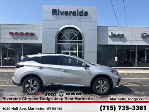 Used 2023 Nissan Murano SV image 2