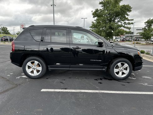 Used 2017 Jeep Compass Sport w/ Power Value Group image 10