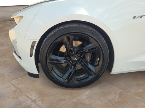 Used 2021 Chevrolet Camaro LT image 26