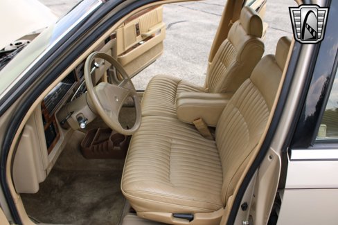 Used 1989 Chrysler New Yorker image 18