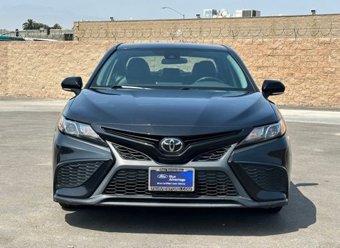 Used 2022 Toyota Camry SE image 7