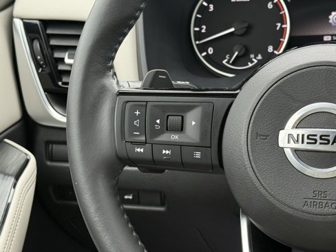 Certified 2021 Nissan Rogue SV w/ Premium Package image 26