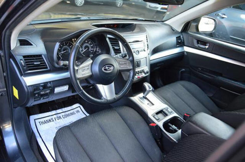 Used 2010 Subaru Outback 2.5i Premium w/ Protection Package 1A image 13