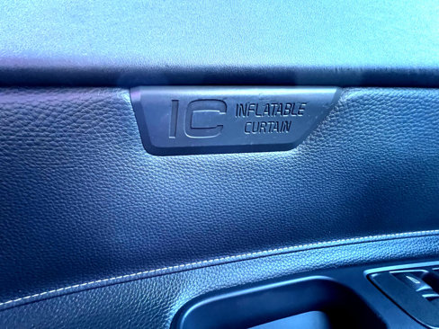 Used 2011 Volvo C70 T5 w/ Convenience Pkg image 15