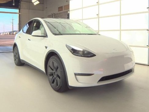 Used 2025 Tesla Model Y Long Range image 1