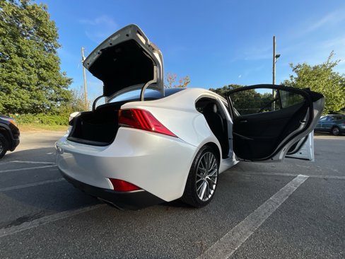 Used 2017 Lexus IS 200t image 34