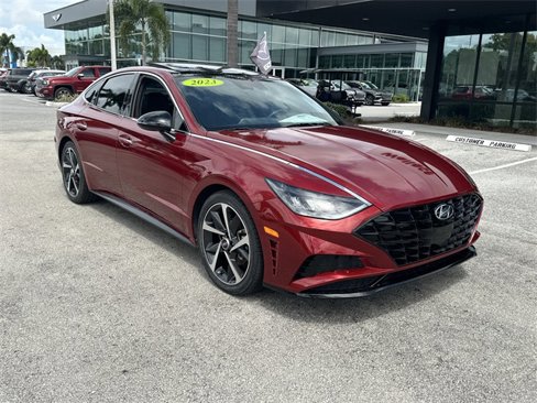 Used 2023 Hyundai Sonata SEL Plus w/ Preferred Accessory Package image 5
