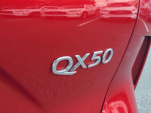 Used 2023 INFINITI QX50 Sensory image 31