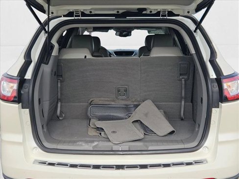 Used 2015 Chevrolet Traverse LTZ image 6