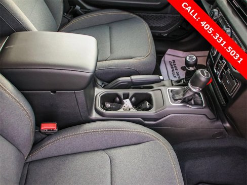 New 2025 Jeep Gladiator Sport image 18