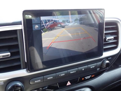 New 2025 Hyundai Venue SEL image 40