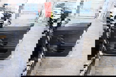 Used 2018 Tesla Model 3 Long Range image 30