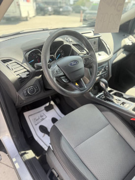 Used 2018 Ford Escape SE w/ SE Sync 3 Package image 9