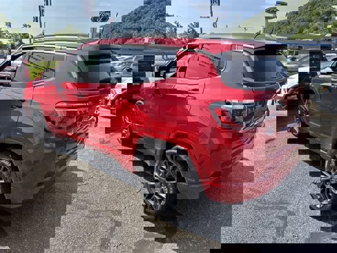 Used 2022 Jeep Compass Limited image 8