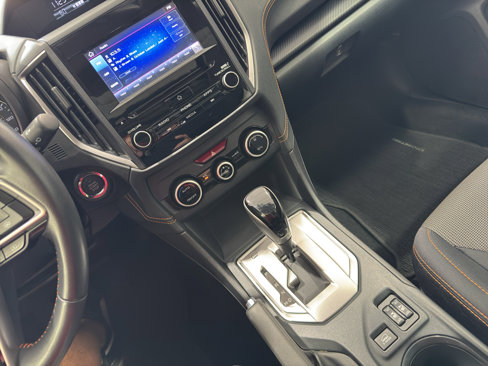 Used 2022 Subaru Crosstrek 2.0i Premium w/ Moonroof Package image 10