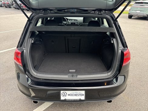 Used 2017 Volkswagen GTI S image 21