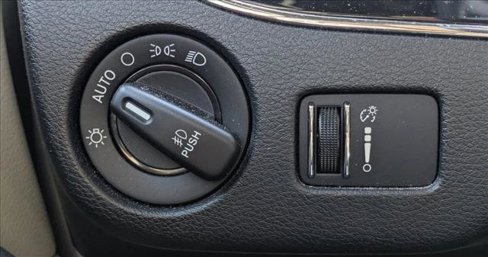 Used 2019 Dodge Grand Caravan SXT image 14