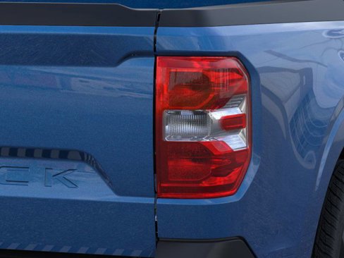 New 2025 Ford Maverick XLT image 22