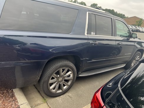 Used 2019 Chevrolet Suburban Premier image 11
