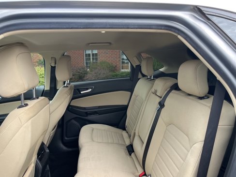Certified 2020 Ford Edge SE image 12