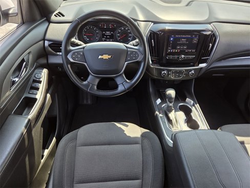 Used 2023 Chevrolet Traverse LT image 14