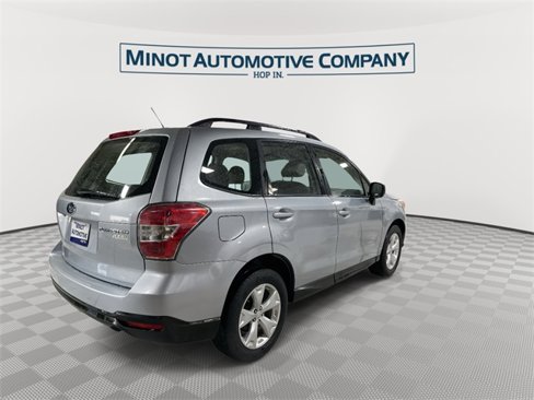 Used 2015 Subaru Forester 2.5i w/ Alloy Wheel Package image 8