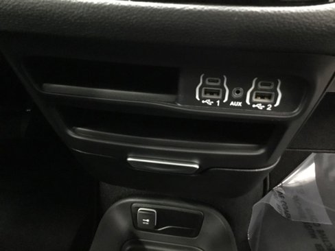 New 2025 Chrysler Pacifica Select image 23