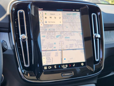 New 2025 Volvo XC40 B5 Core w/ Climate Package image 25