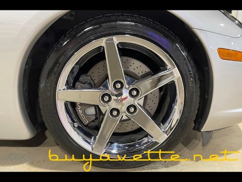 Used 2006 Chevrolet Corvette Convertible w/ Preferred Equipment Group image 13