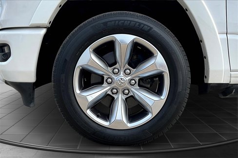 Used 2019 RAM 1500 Limited image 9
