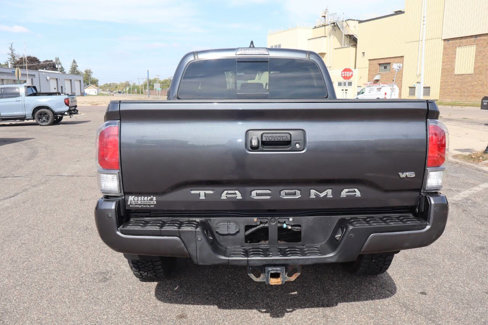 Used 2021 Toyota Tacoma TRD Off-Road image 10