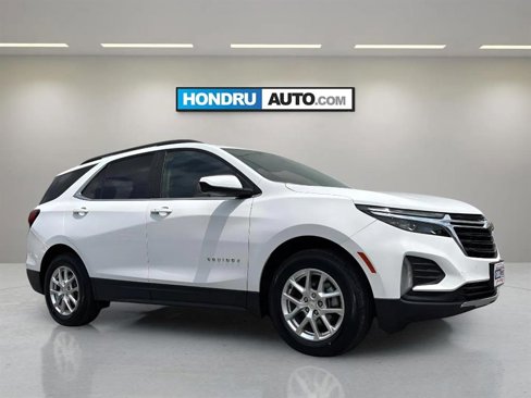 Used 2022 Chevrolet Equinox LT image 2