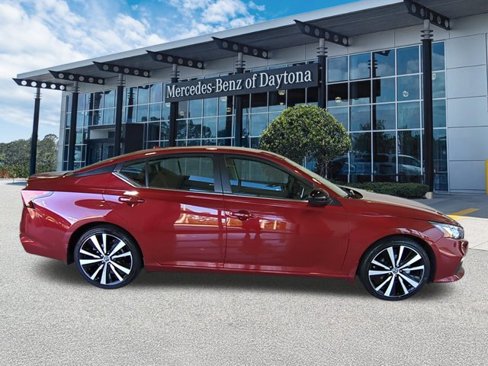 Used 2022 Nissan Altima 2.5 SR image 3