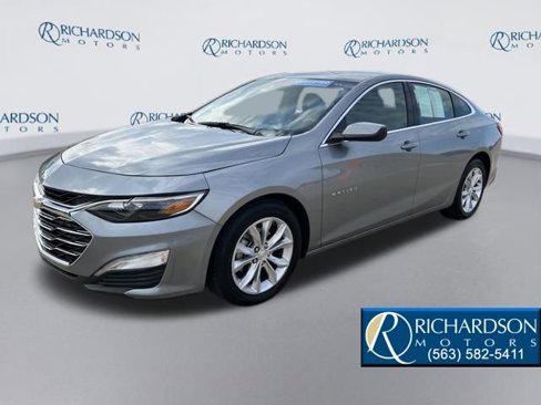 Used 2025 Chevrolet Malibu LT image 1
