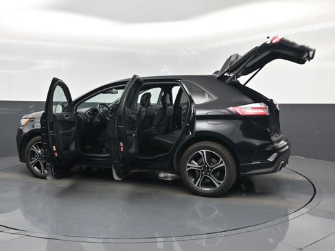 Used 2019 Ford Edge ST w/ Cold Weather Package image 40