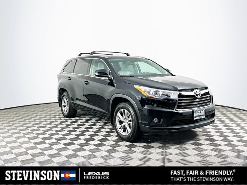 Used 2015 Toyota Highlander XLE image 1