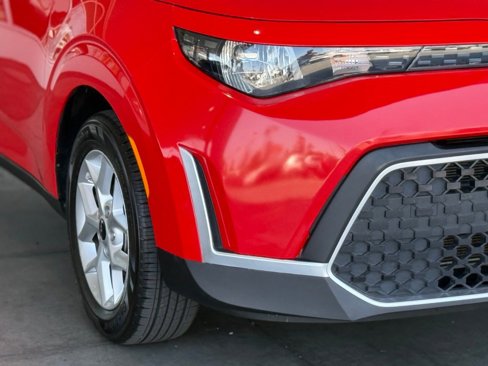 Used 2024 Kia Soul LX w/ Option Group 015 image 8