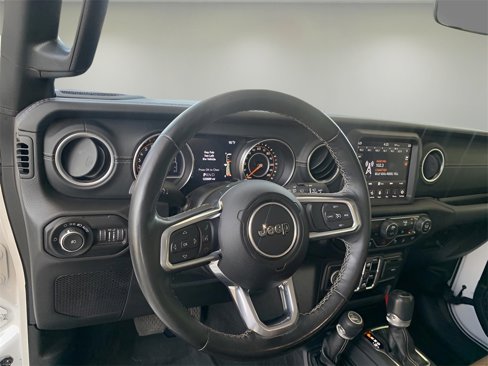 Used 2020 Jeep Wrangler Unlimited Sahara image 14
