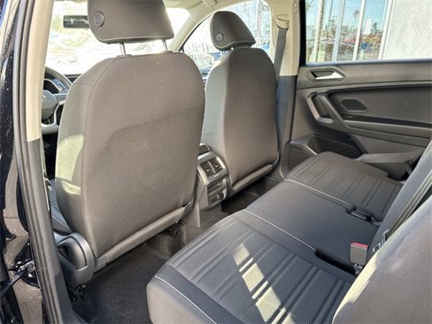 Certified 2022 Volkswagen Tiguan S image 8