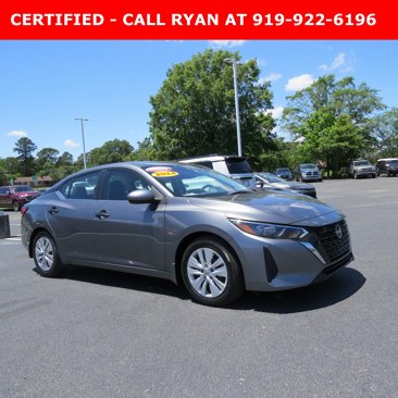 Used 2024 Nissan Sentra S image 2