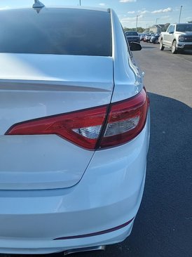 Used 2017 Hyundai Sonata SE w/ Cargo Package image 9
